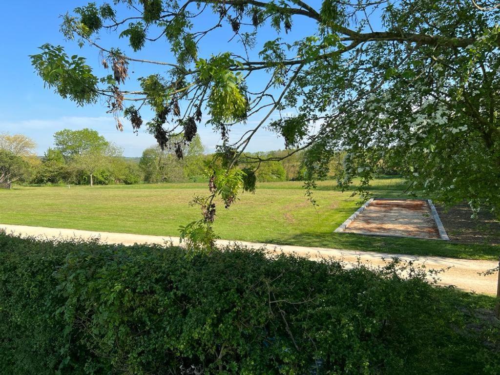 Saint-Georges-de-Noisné 3 Self-Contained Gites With Pool And Games Room מראה חיצוני תמונה